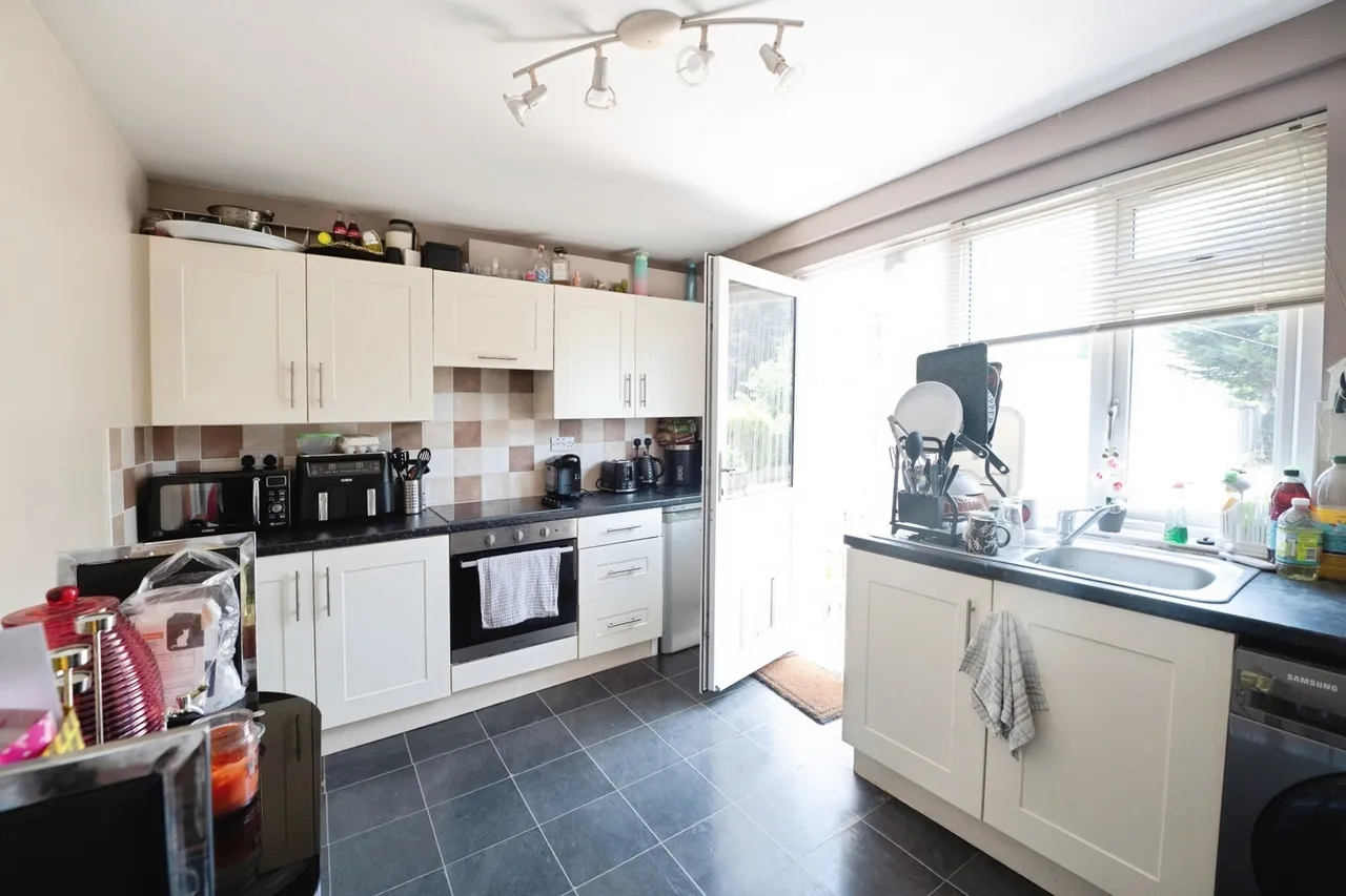 Cross Road, Mawneys, Romford, RM7, photo 6