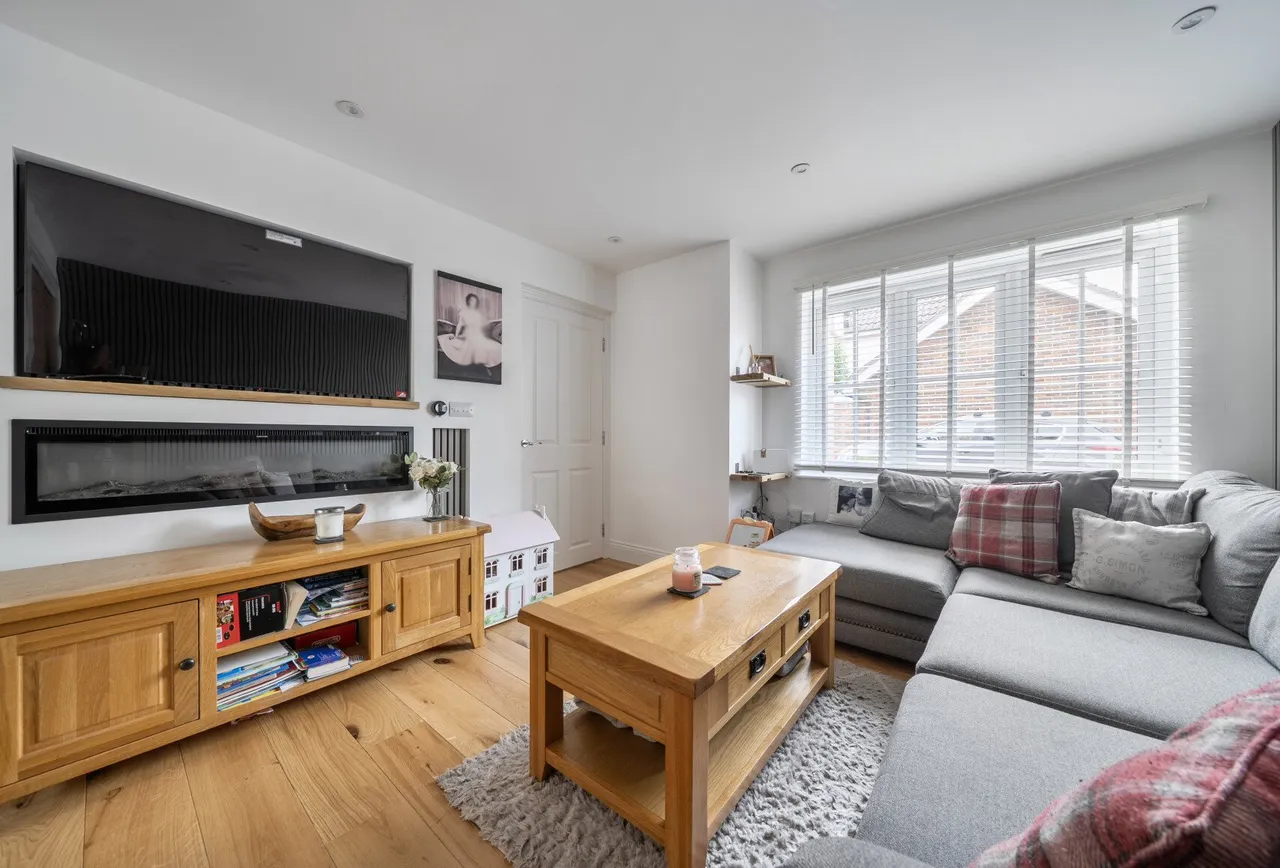 Forge Place, Hookwood, RH6 0AL, photo 8
