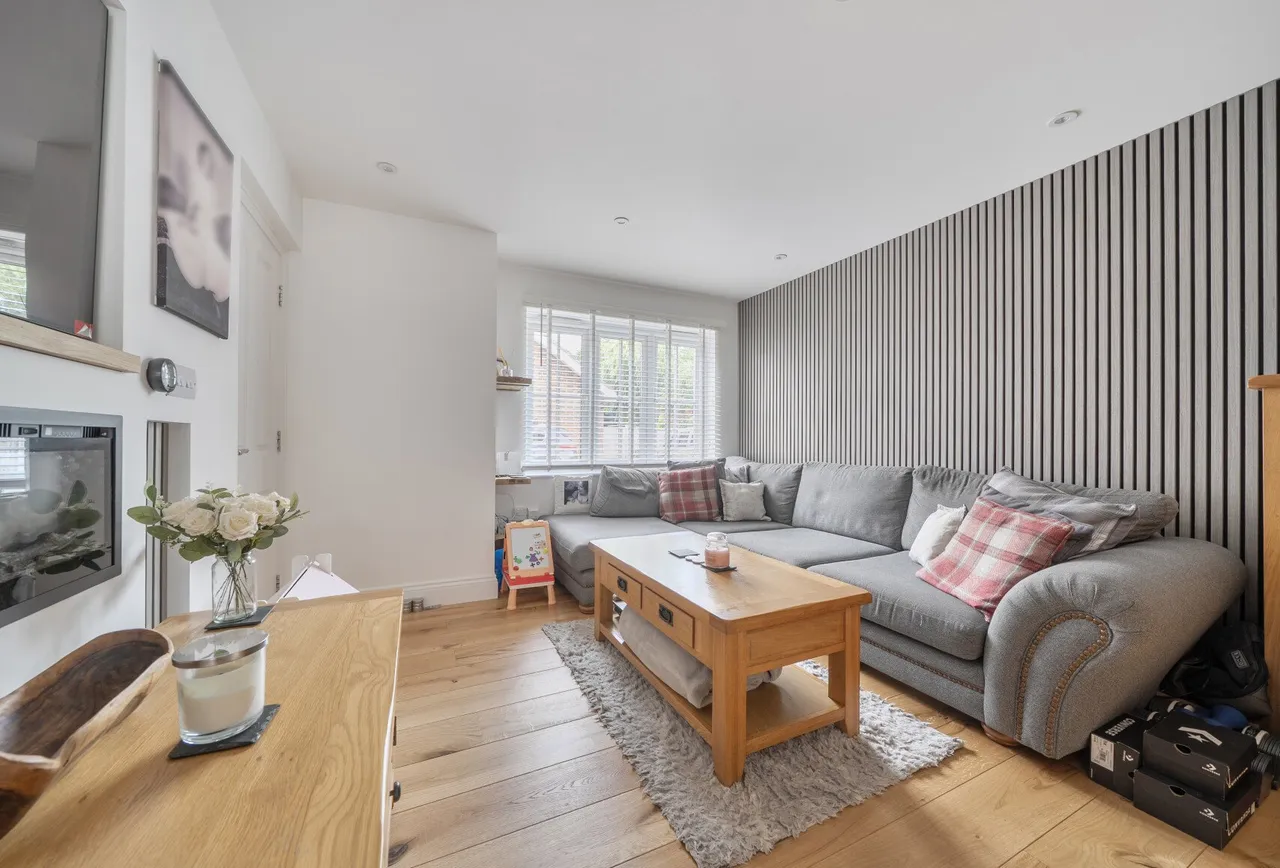 Forge Place, Hookwood, RH6 0AL, photo 6