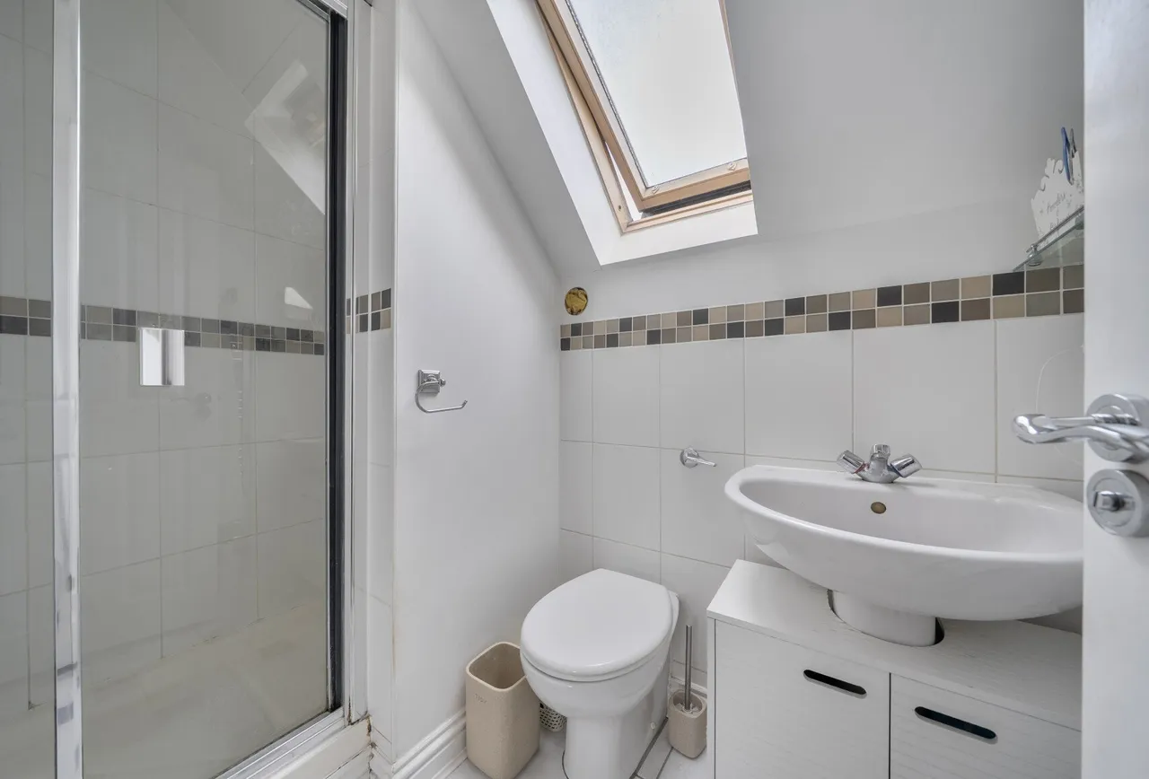 Forge Place, Hookwood, RH6 0AL, photo 18