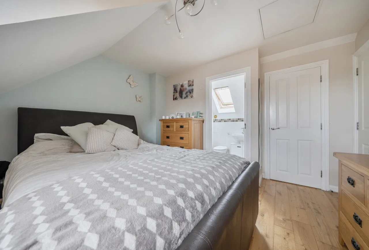 Forge Place, Hookwood, RH6 0AL, photo 7