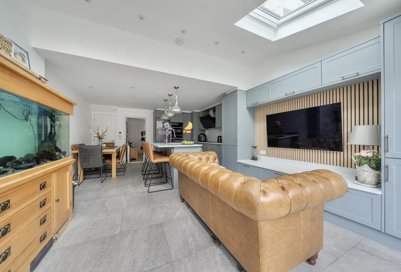 Forge Place, Hookwood, RH6 0AL, photo 12
