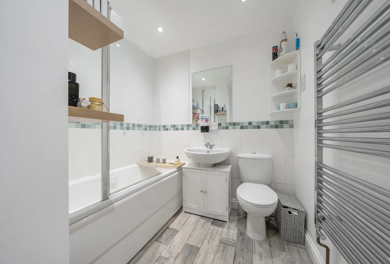 Forge Place, Hookwood, RH6 0AL, photo 9