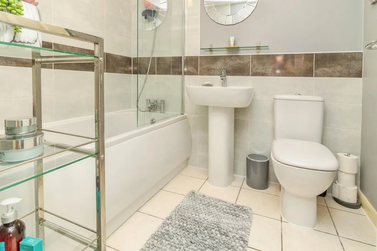 Wilkinson Crescent, Milton Keynes, MK12, photo 14