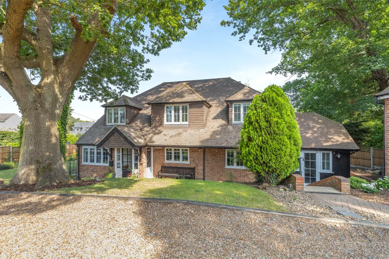 4 bed house for sale, Telegraph Hill, Higham, ME3