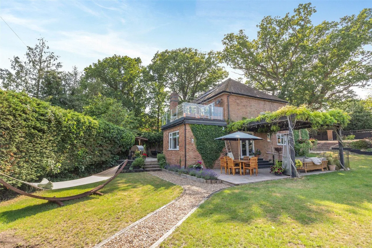 Telegraph Hill, Higham, ME3, photo 33