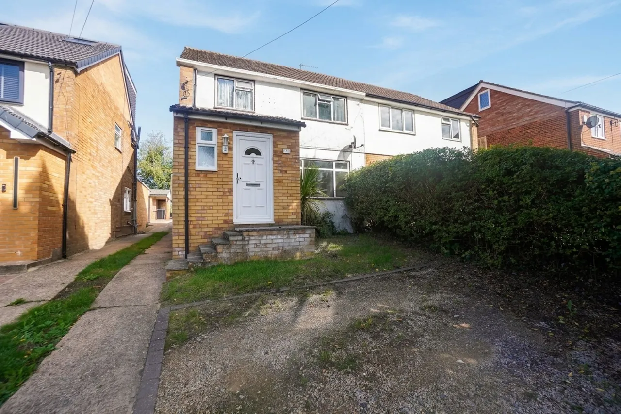 3 bed house for sale, Walton Drive, High Wycombe, HP13