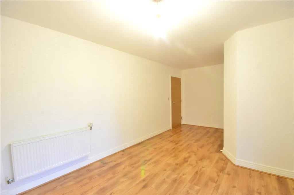 Kenmare Close, Ickenham, UB10, photo 5