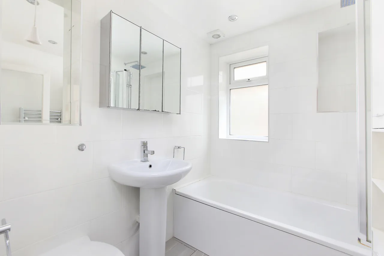 Grantham Road, London, SW9, photo 9