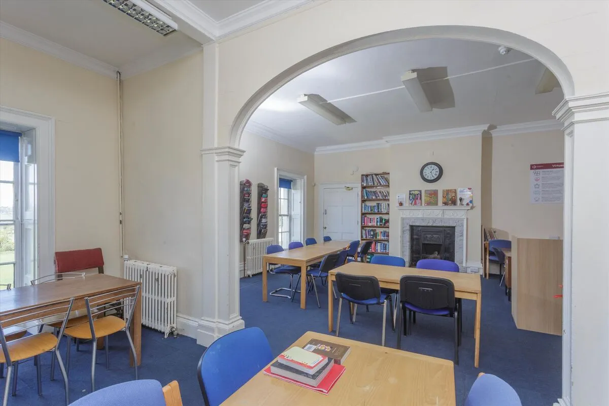 Former Padworth College, Padworth House, RG7, photo 11