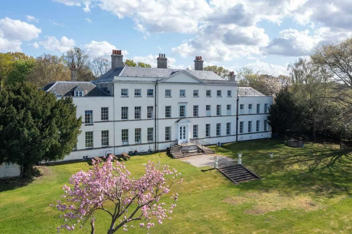 Former Padworth College, Padworth House, RG7, photo 3