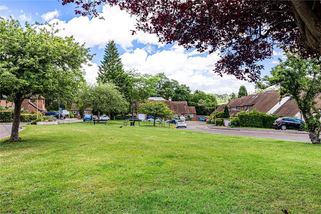 The Close, Henley-on-Thames, RG9, photo 13