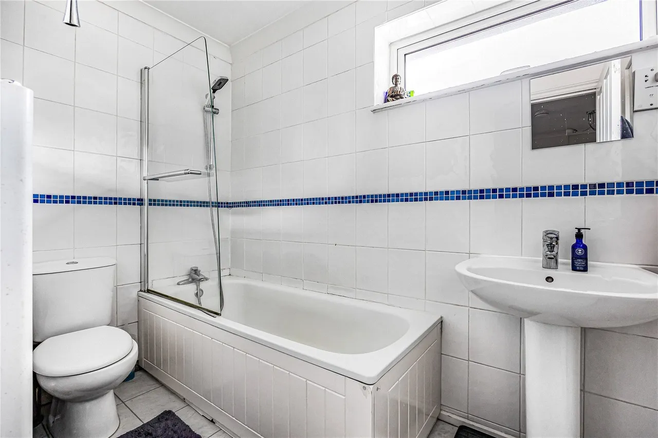 The Close, Henley-on-Thames, RG9, photo 8