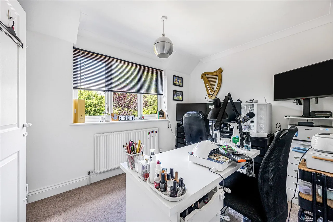 The Close, Henley-on-Thames, RG9, photo 10