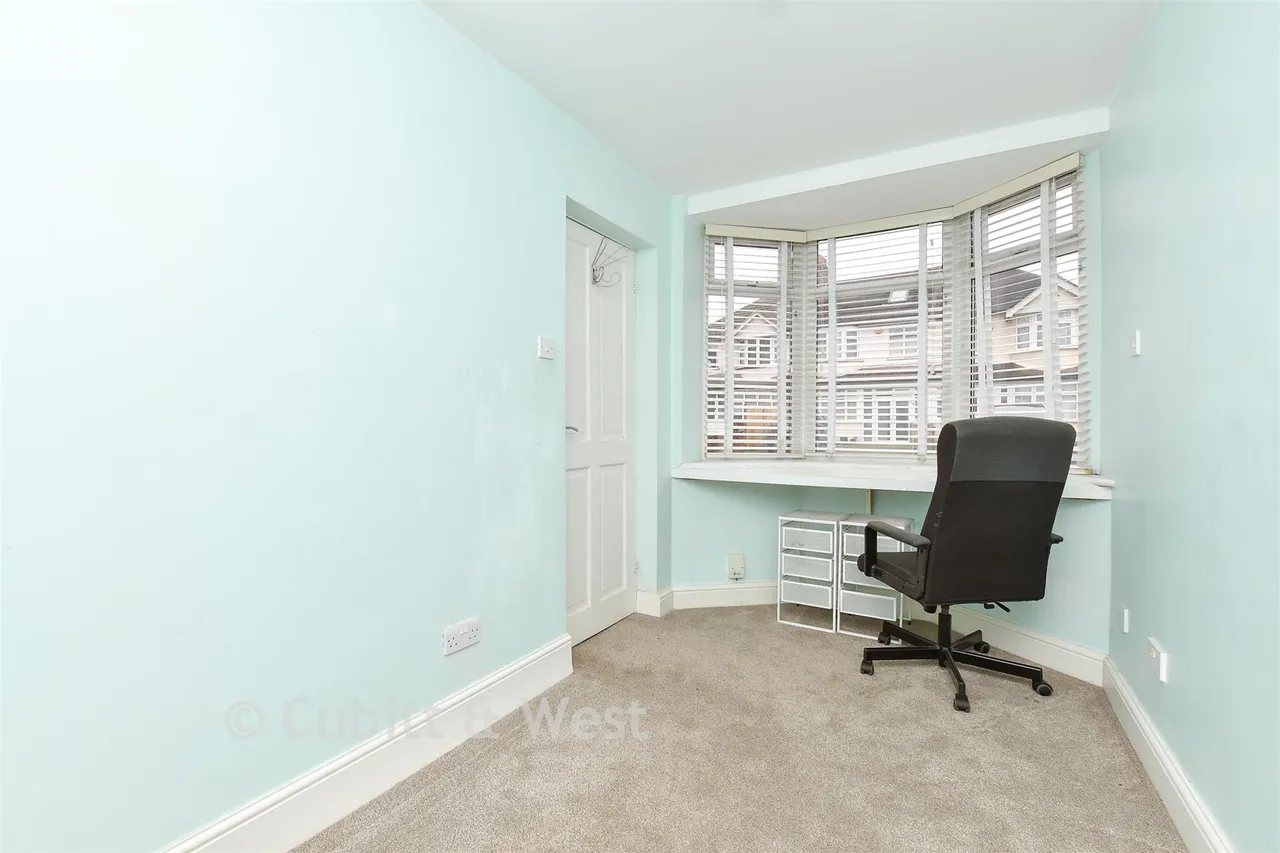 Hindhead Way, Wallington, SM6, photo 15