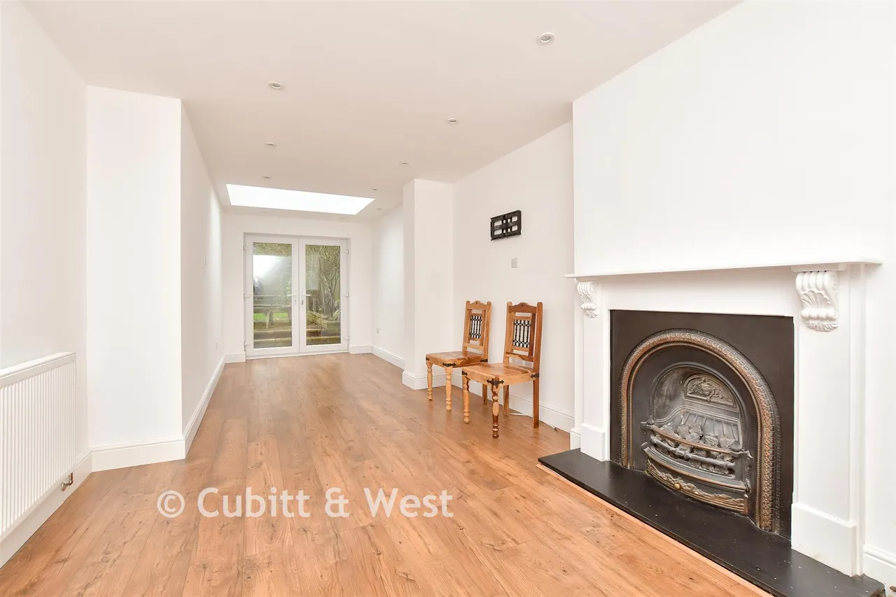 Hindhead Way, Wallington, SM6, photo 6