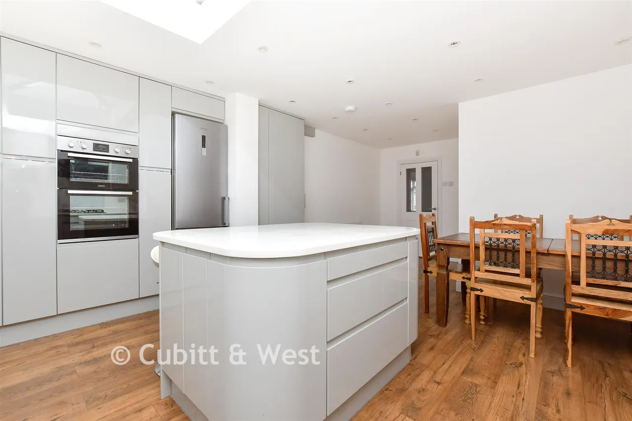 Hindhead Way, Wallington, SM6, photo 16