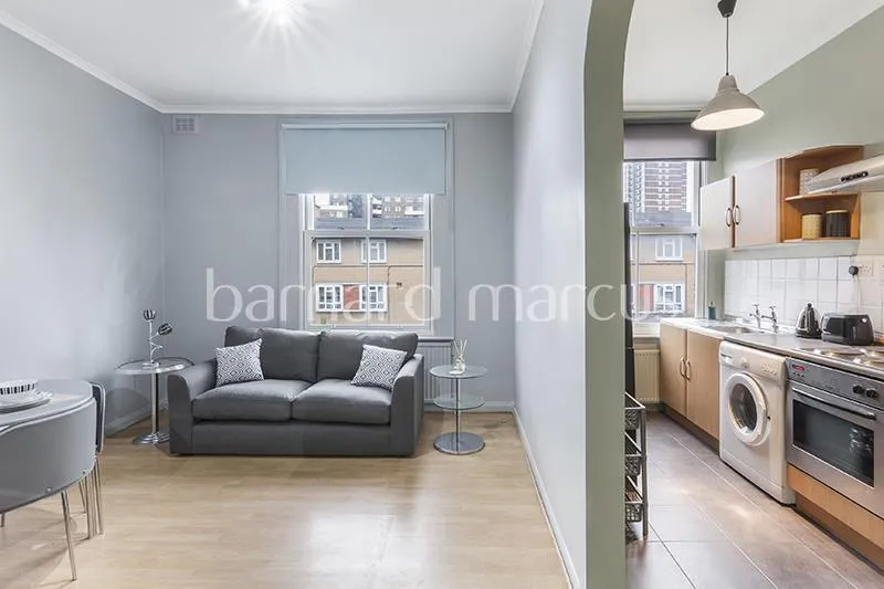 Westwick Gardens, London, W14, photo 6