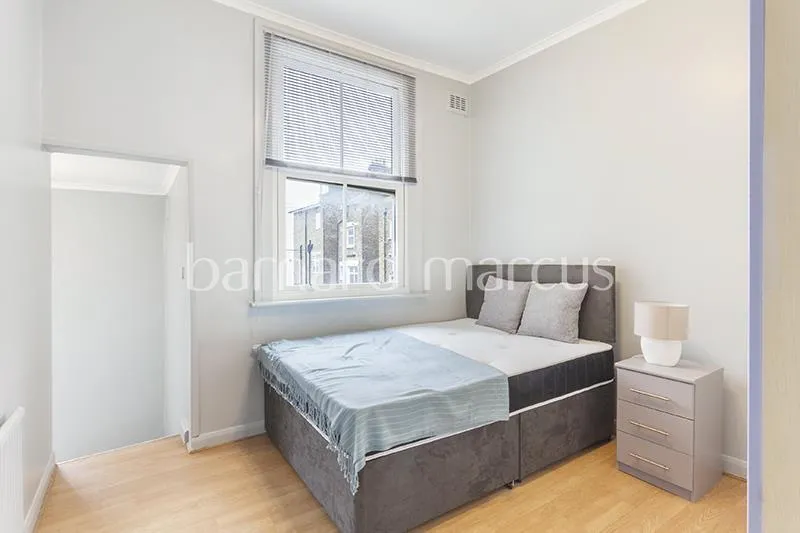Westwick Gardens, London, W14, photo 4