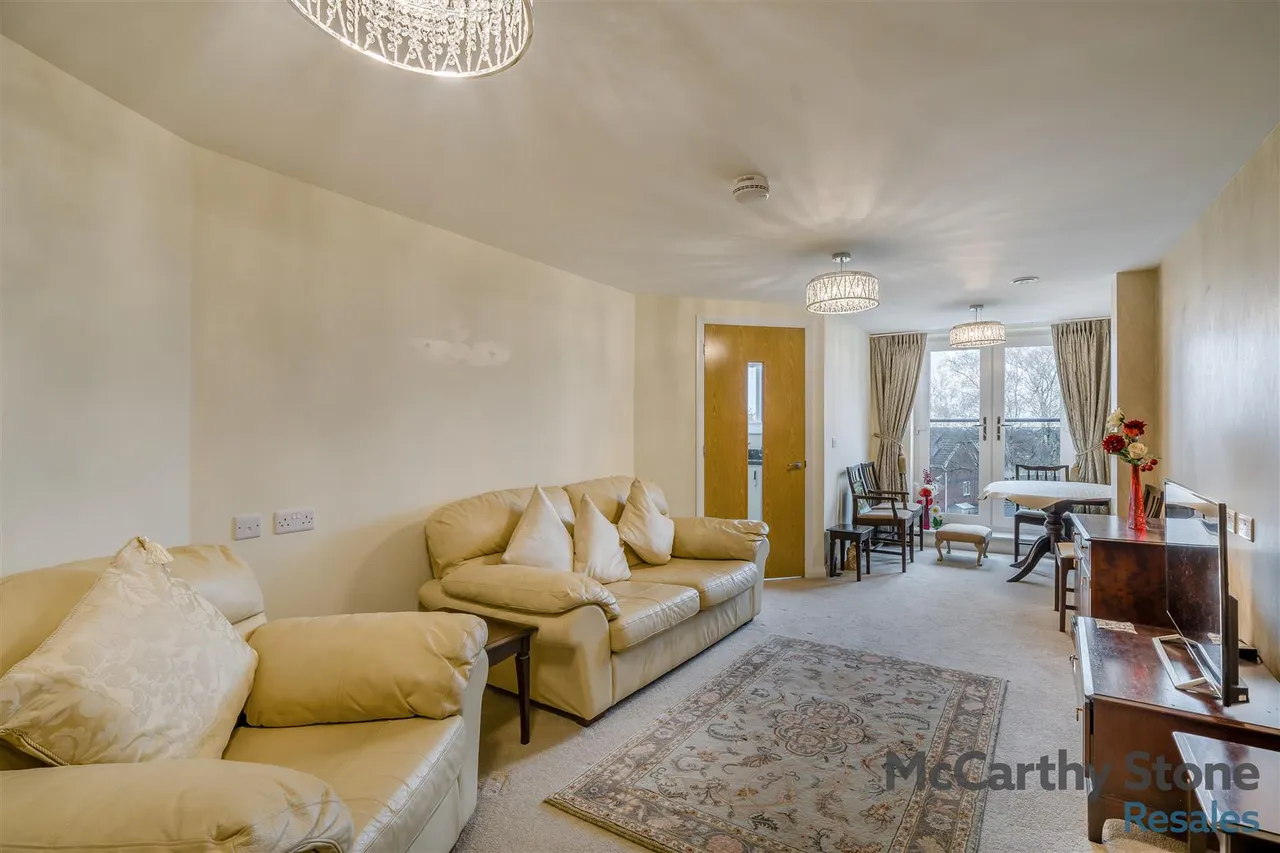 1 bed flat for sale, Burlington Gardens, Leyland, PR25