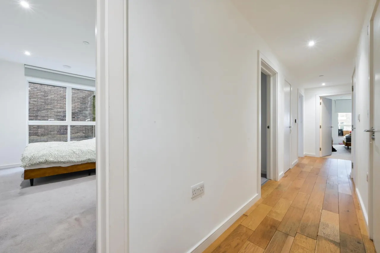 Penny Brookes Street, E15, photo 14