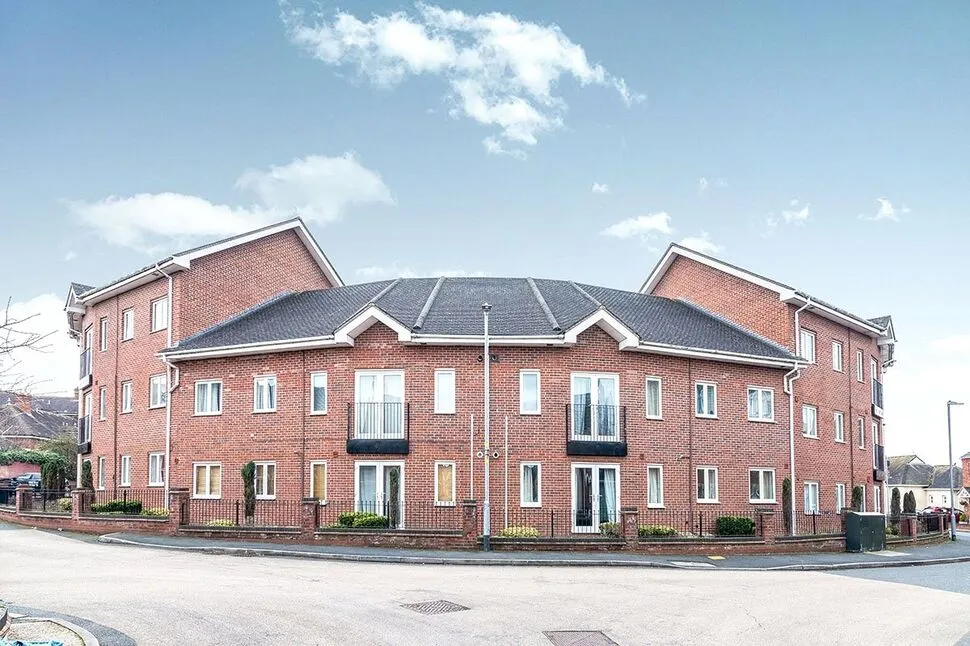 2 bed flat for sale — Bickerstaff Court, Wellington, Shropshire, TF1