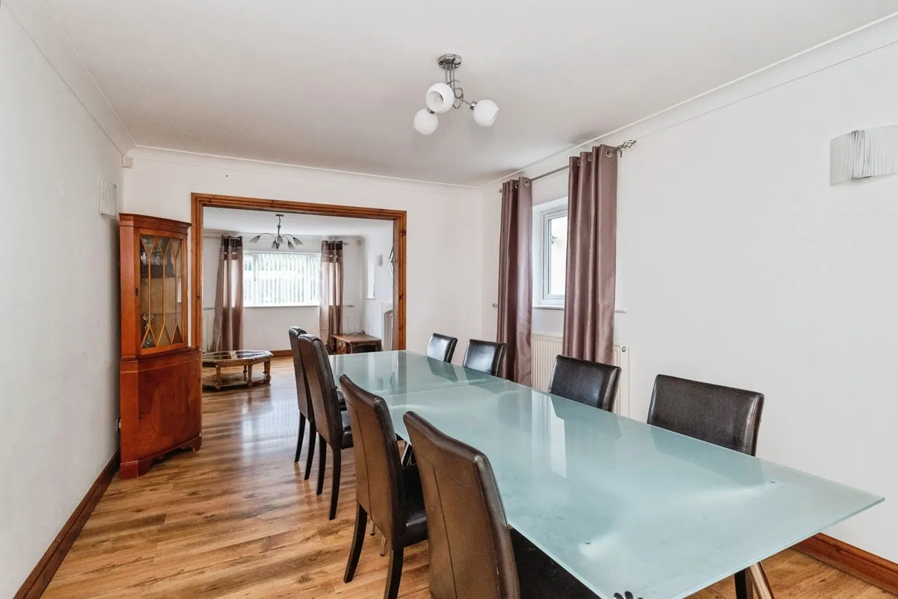 St. Anthonys Drive, ASHTON-UNDER-LYNE, Lancashire, OL5, photo 15