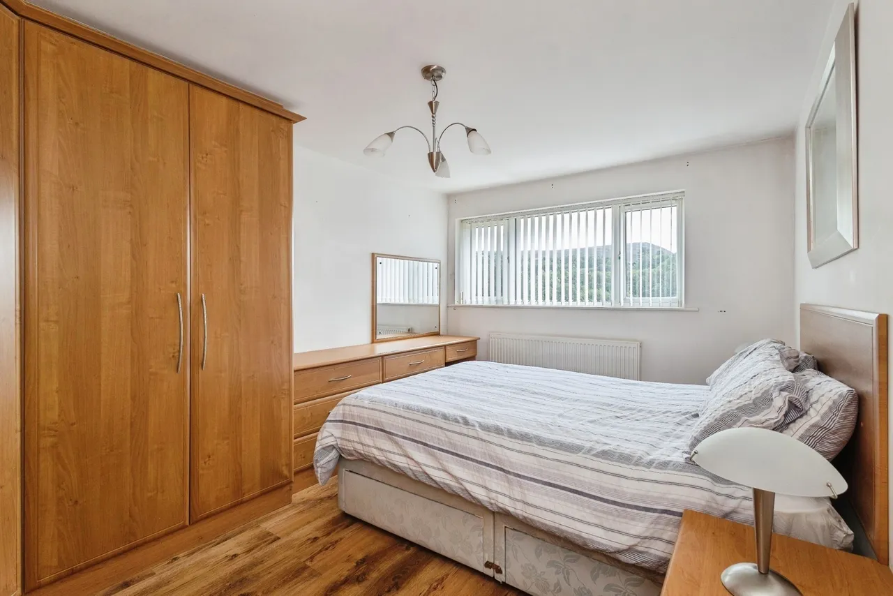 St. Anthonys Drive, ASHTON-UNDER-LYNE, Lancashire, OL5, photo 22