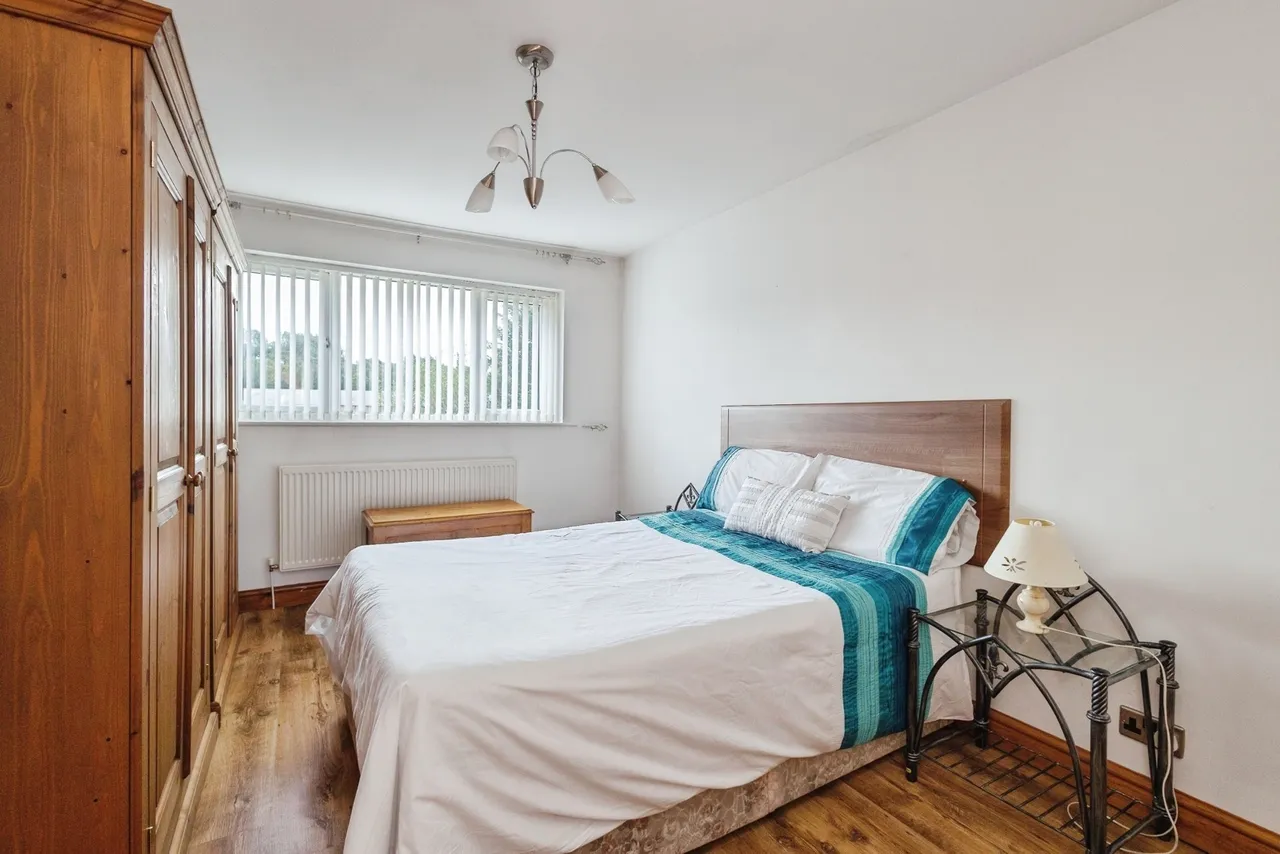 St. Anthonys Drive, ASHTON-UNDER-LYNE, Lancashire, OL5, photo 20