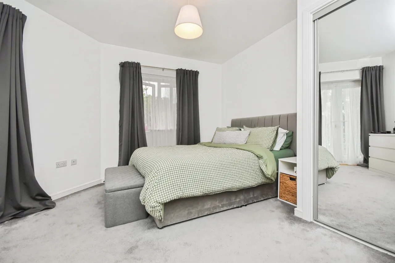 Essex Way, Great Warley, CM13, photo 11