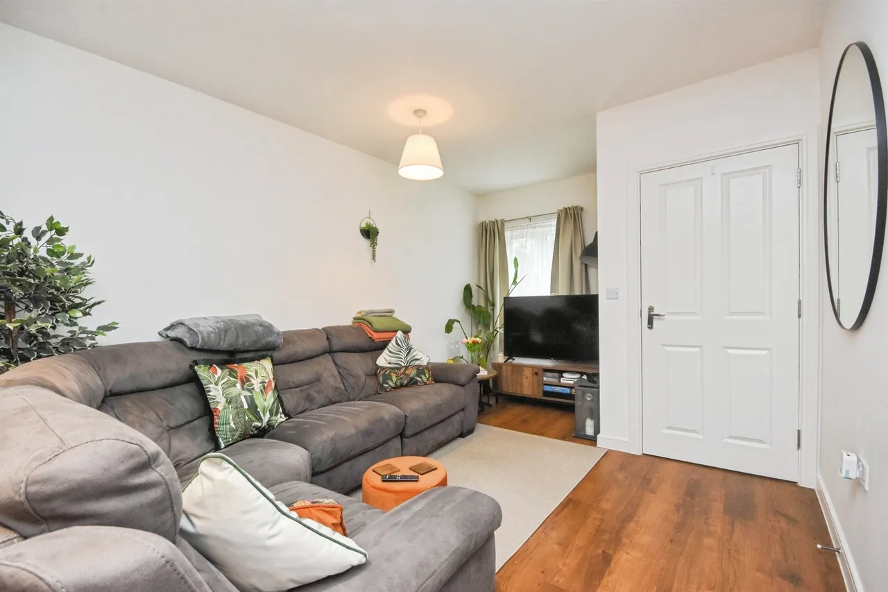Essex Way, Great Warley, CM13, photo 7