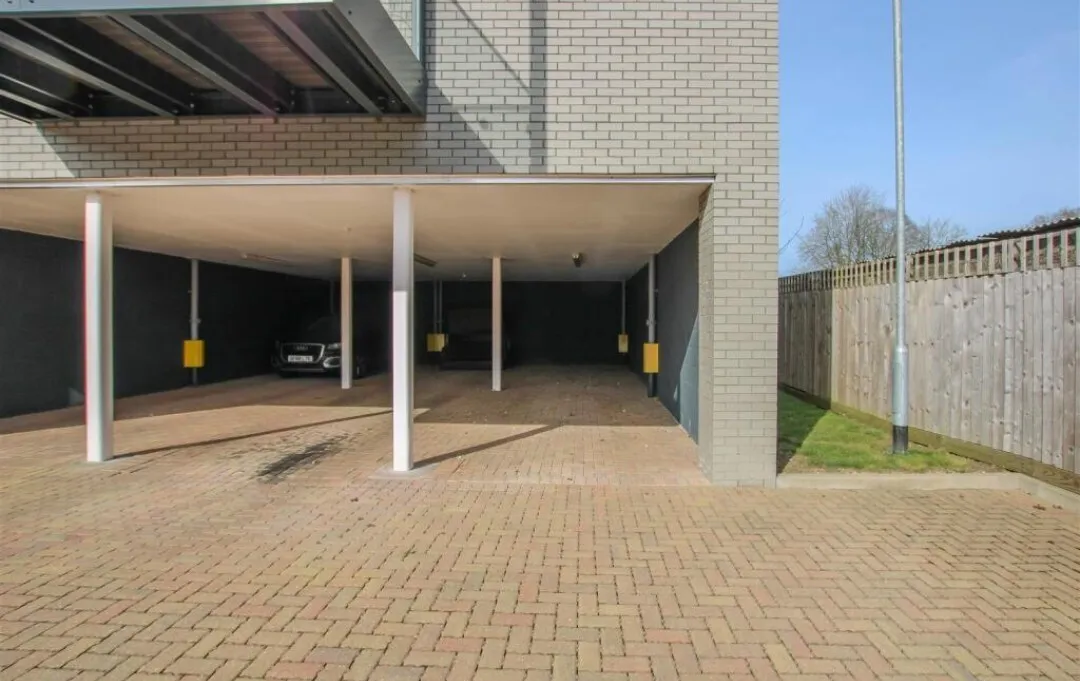 Essex Way, Great Warley, CM13, photo 18