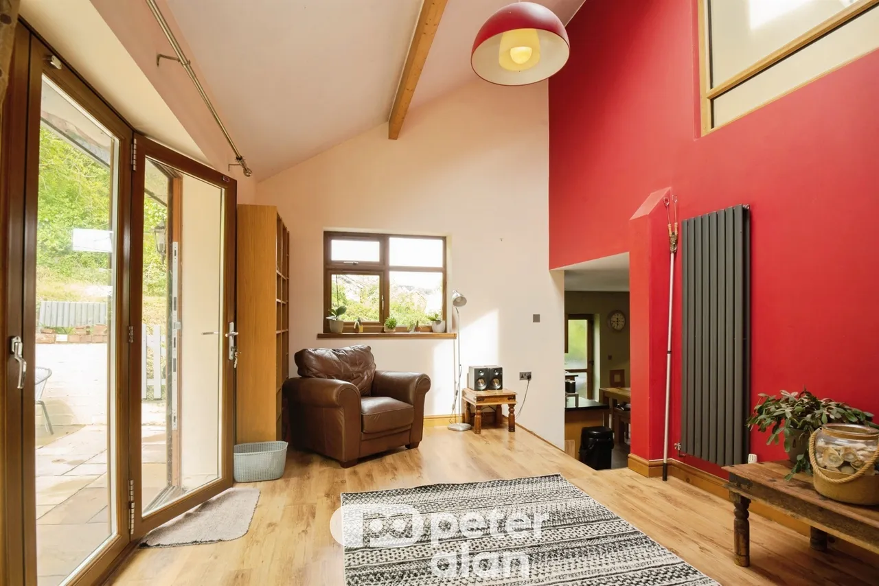 Stoney Road, Pontypool, NP4, photo 10