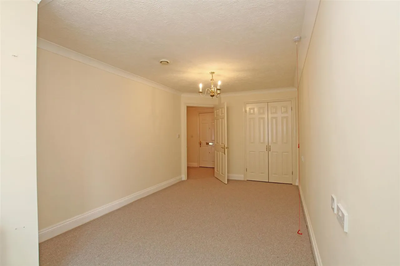 Deanery Close, Chichester, PO19, photo 8