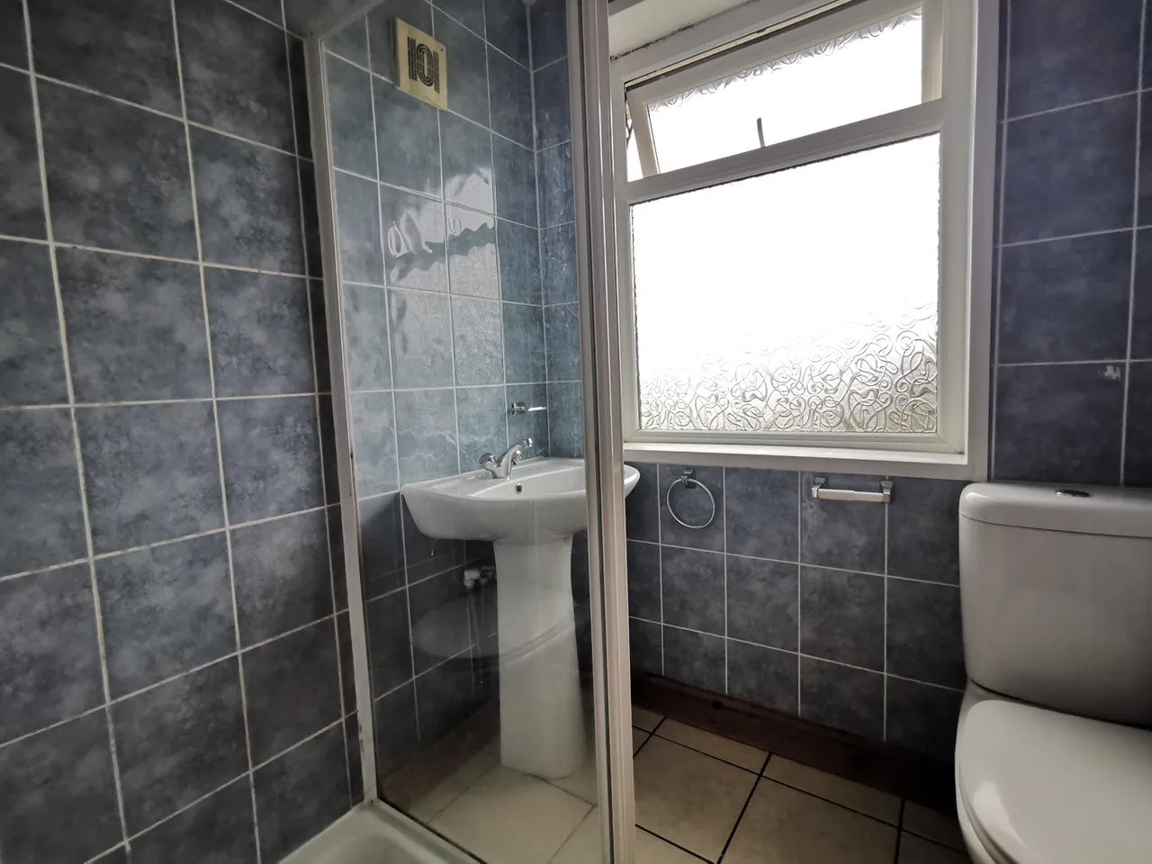 Cardinal Avenue, St Budeaux, Plymouth, photo 5