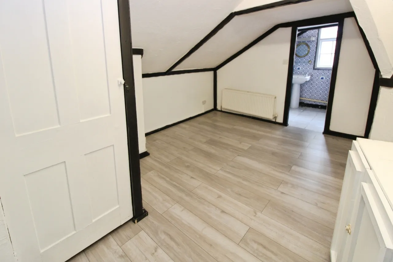 London Road, Wallington, SM6, photo 8