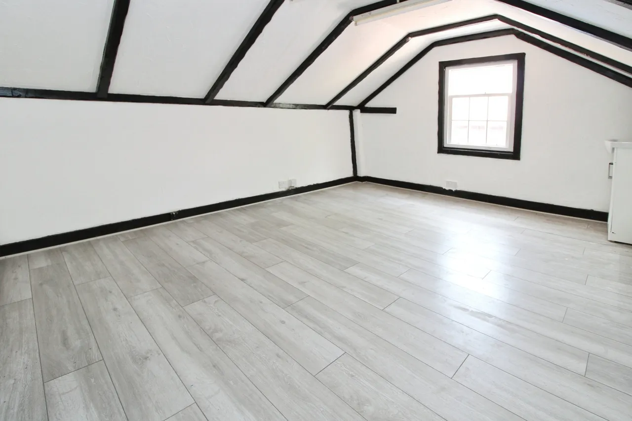 London Road, Wallington, SM6, photo 2