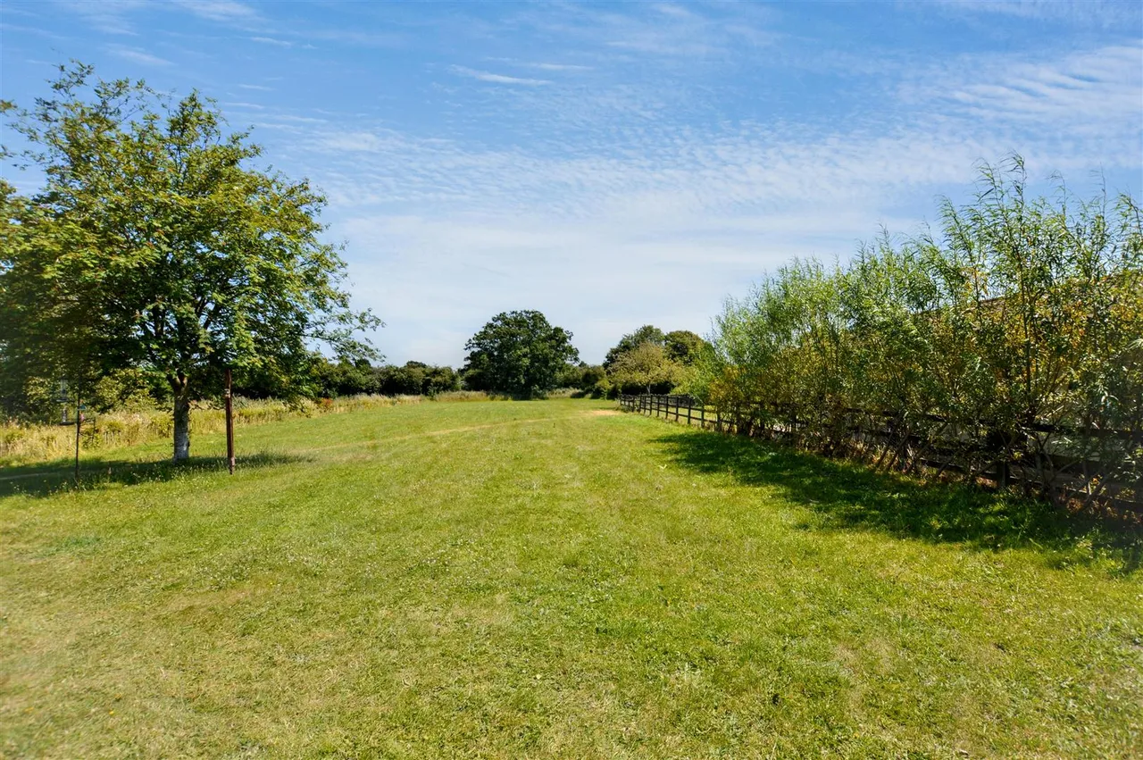 Hall Street, Briston, NR24, photo 40