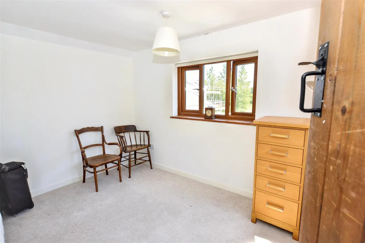 Hall Street, Briston, NR24, photo 17