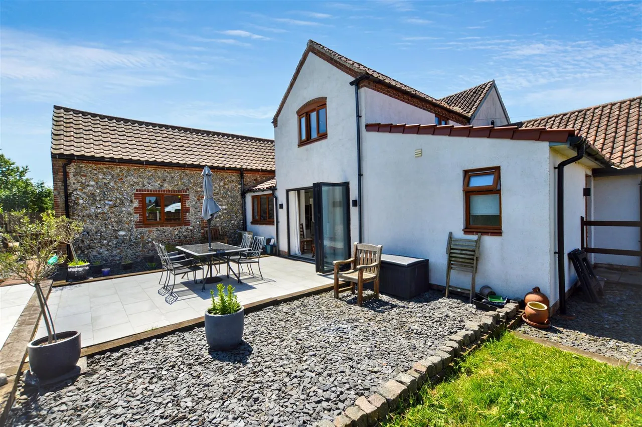 Hall Street, Briston, NR24, photo 43