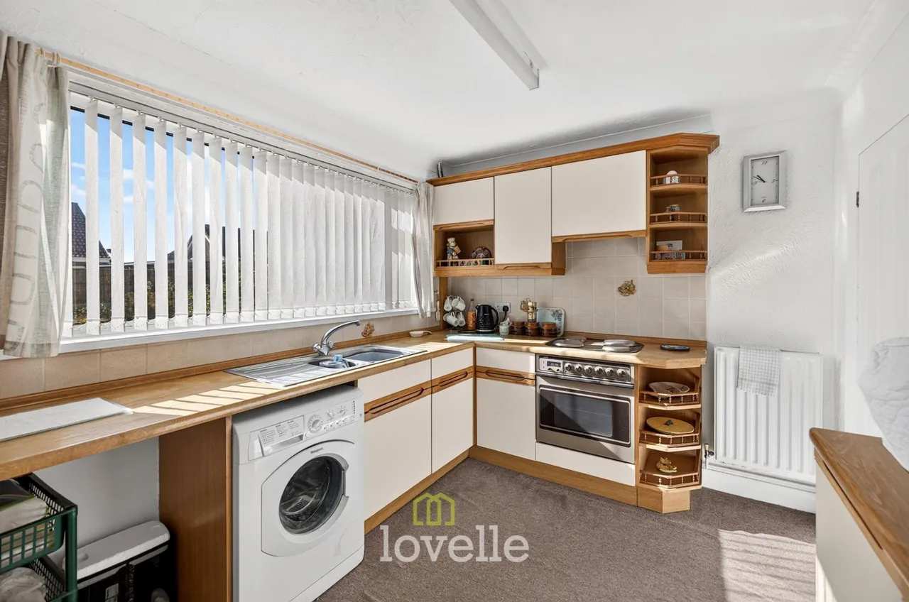 Rutland Drive, New Waltham, DN36, photo 3