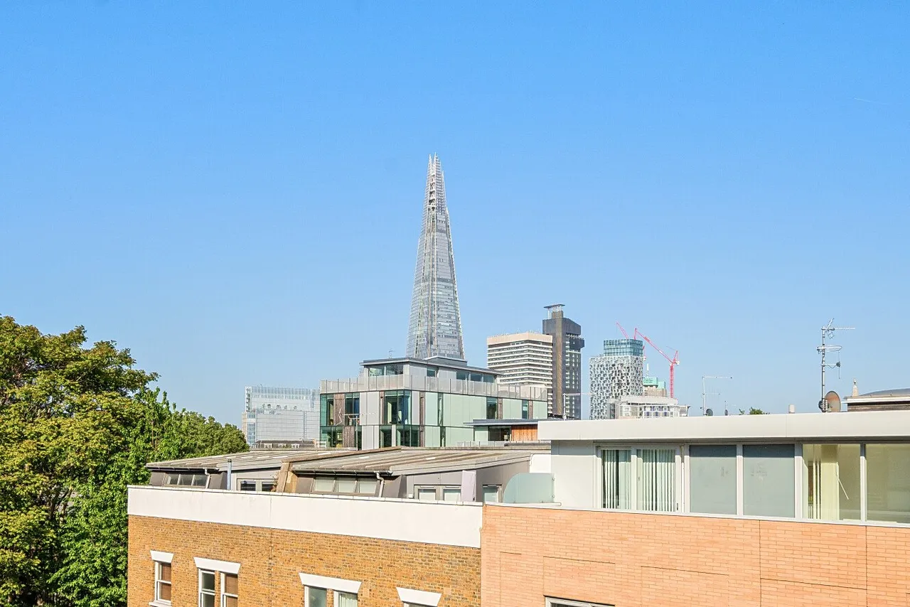 Southwark Bridge Road, Borough, London, SE1, photo 3