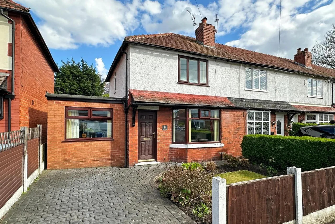 2 bed house for sale — Ashleigh Road, Timperley WA15 6ER