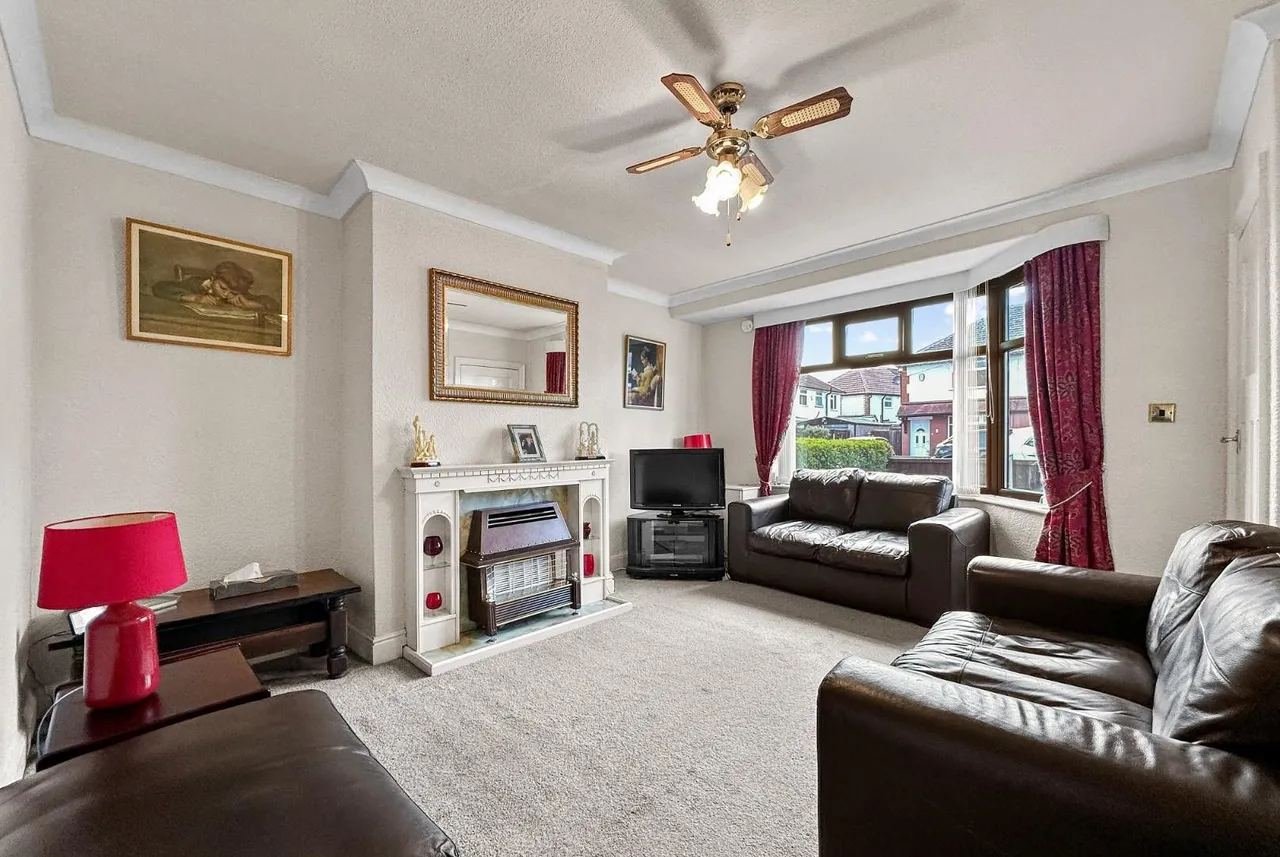Ashleigh Road, Timperley WA15 6ER, photo 3