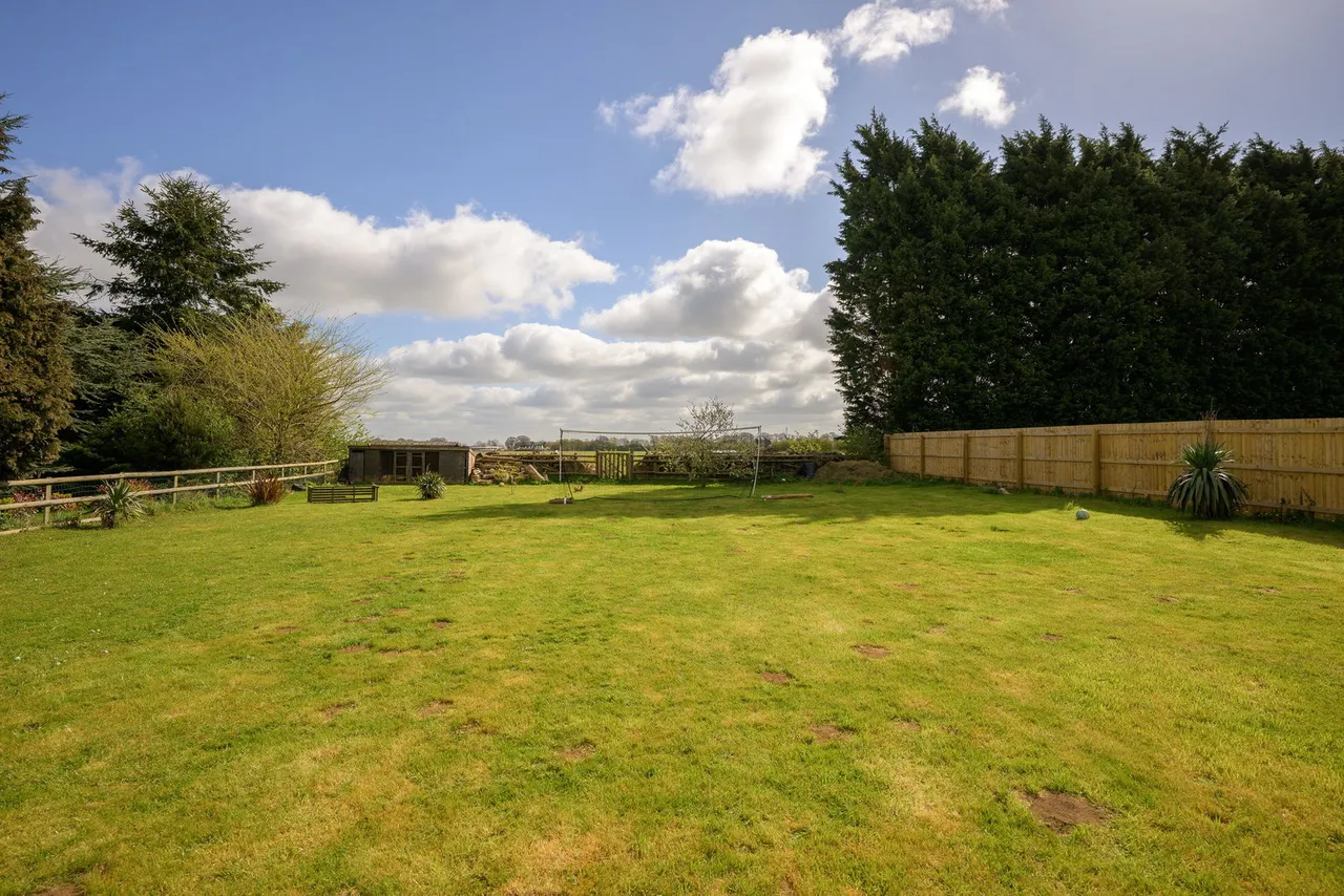 Heath Farm Lane, Grantham, photo 24