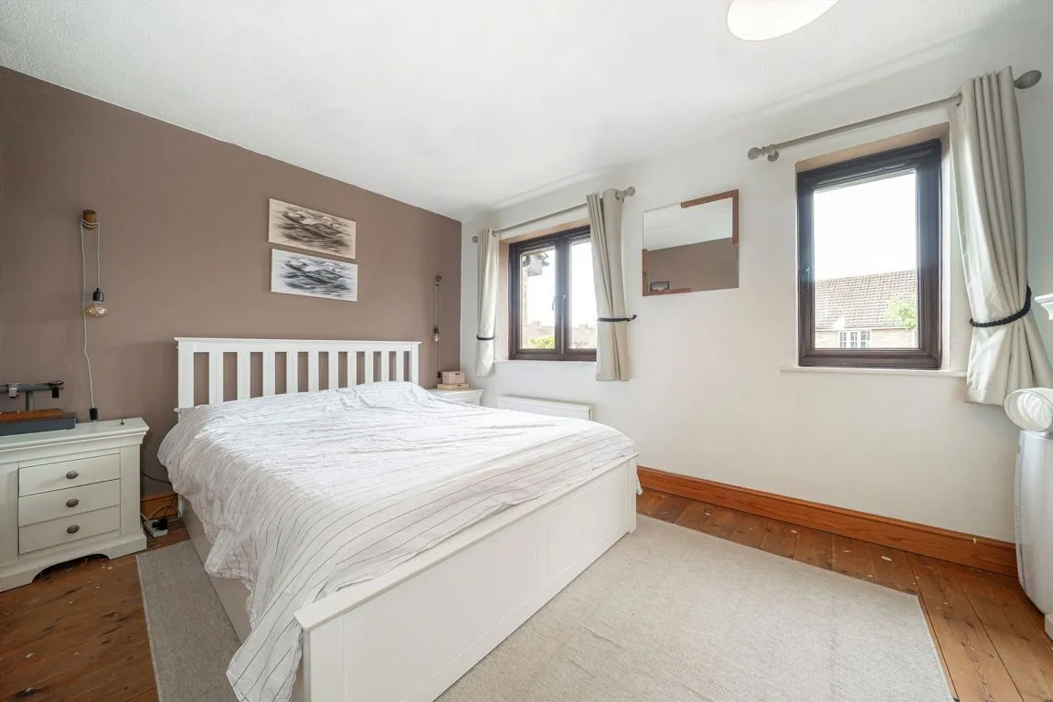 Tanners Close, Walton-On-Thames, KT12, photo 4