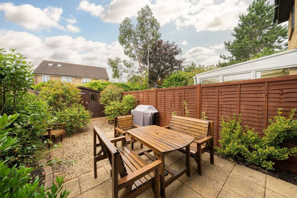 Tanners Close, Walton-On-Thames, KT12, photo 7