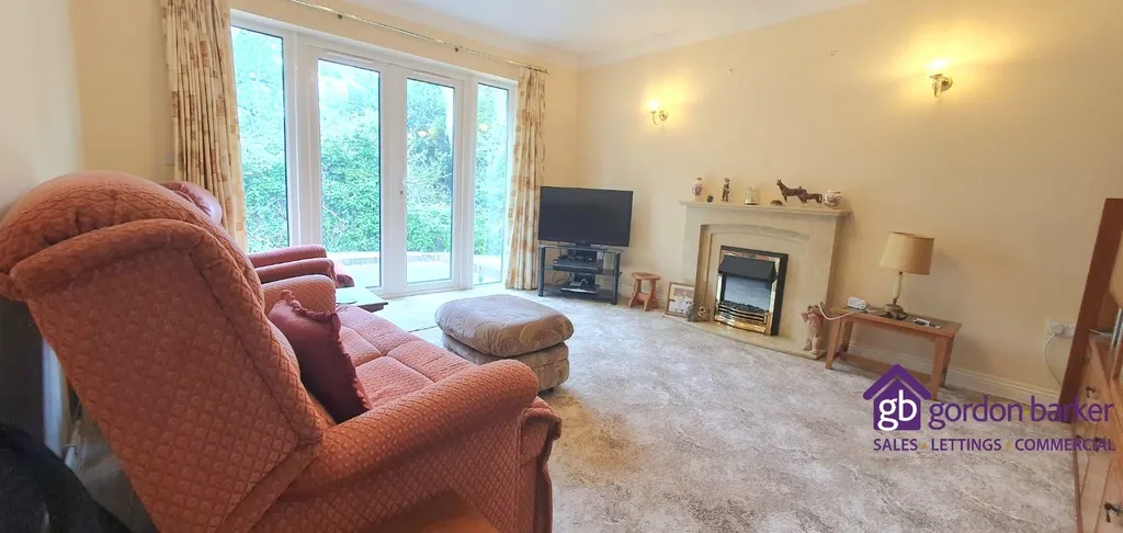 Cudnell Avenue, Bournemouth, BH11 9BY, photo 2