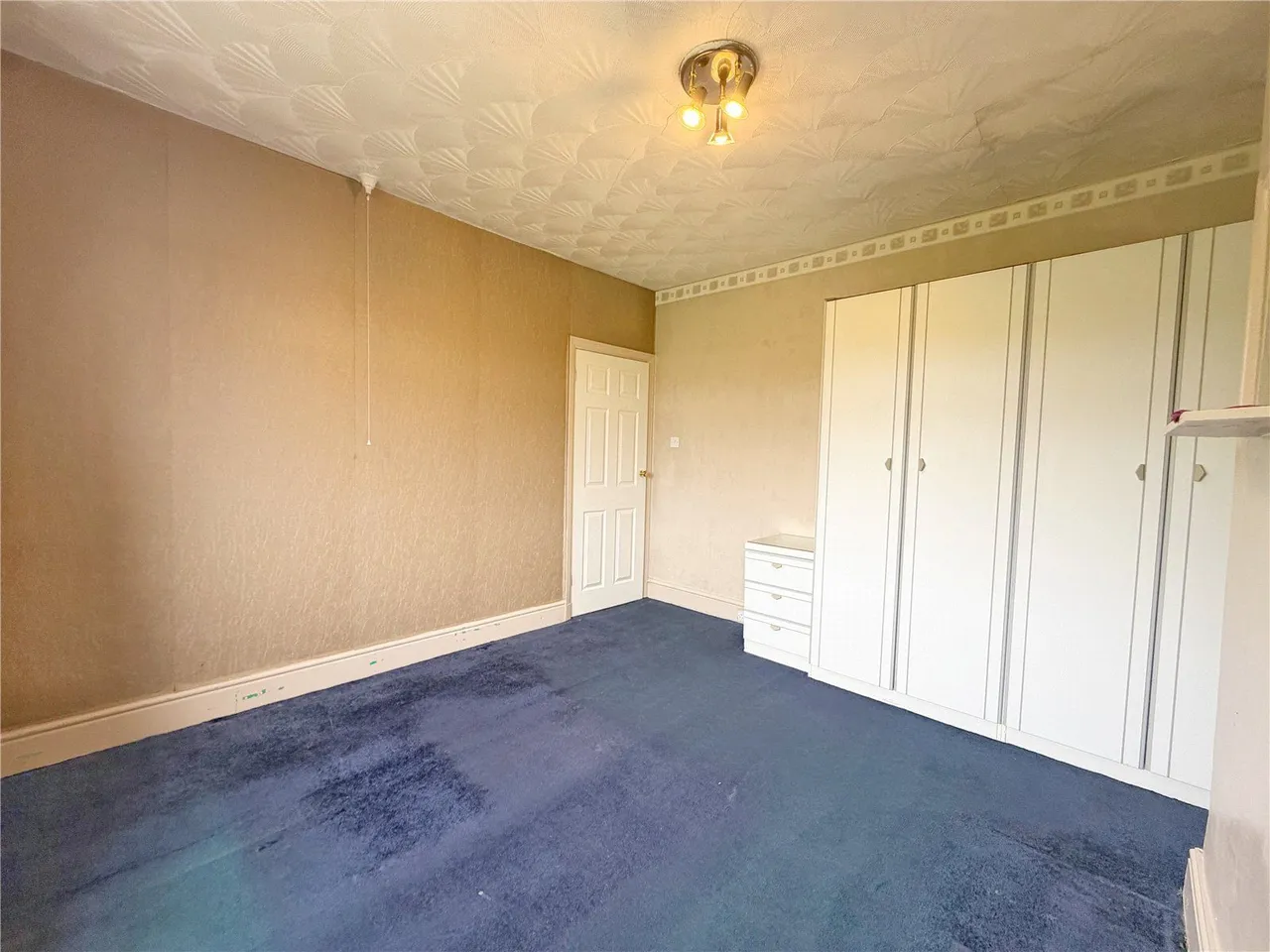 Springfield Road, Middleton, M24, photo 14