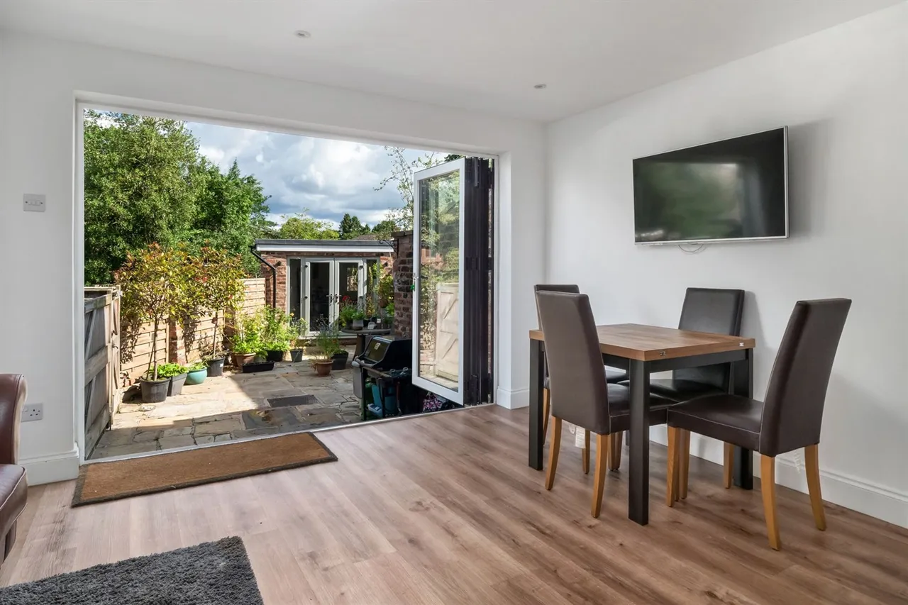 Moss Lane, Alderley Edge, photo 7
